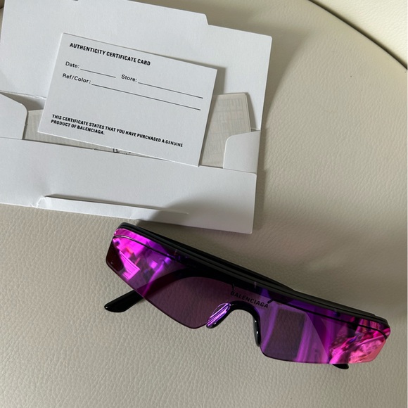 BALENCIAGA
99MM Shield Sunglasses - Picture 5 of 6